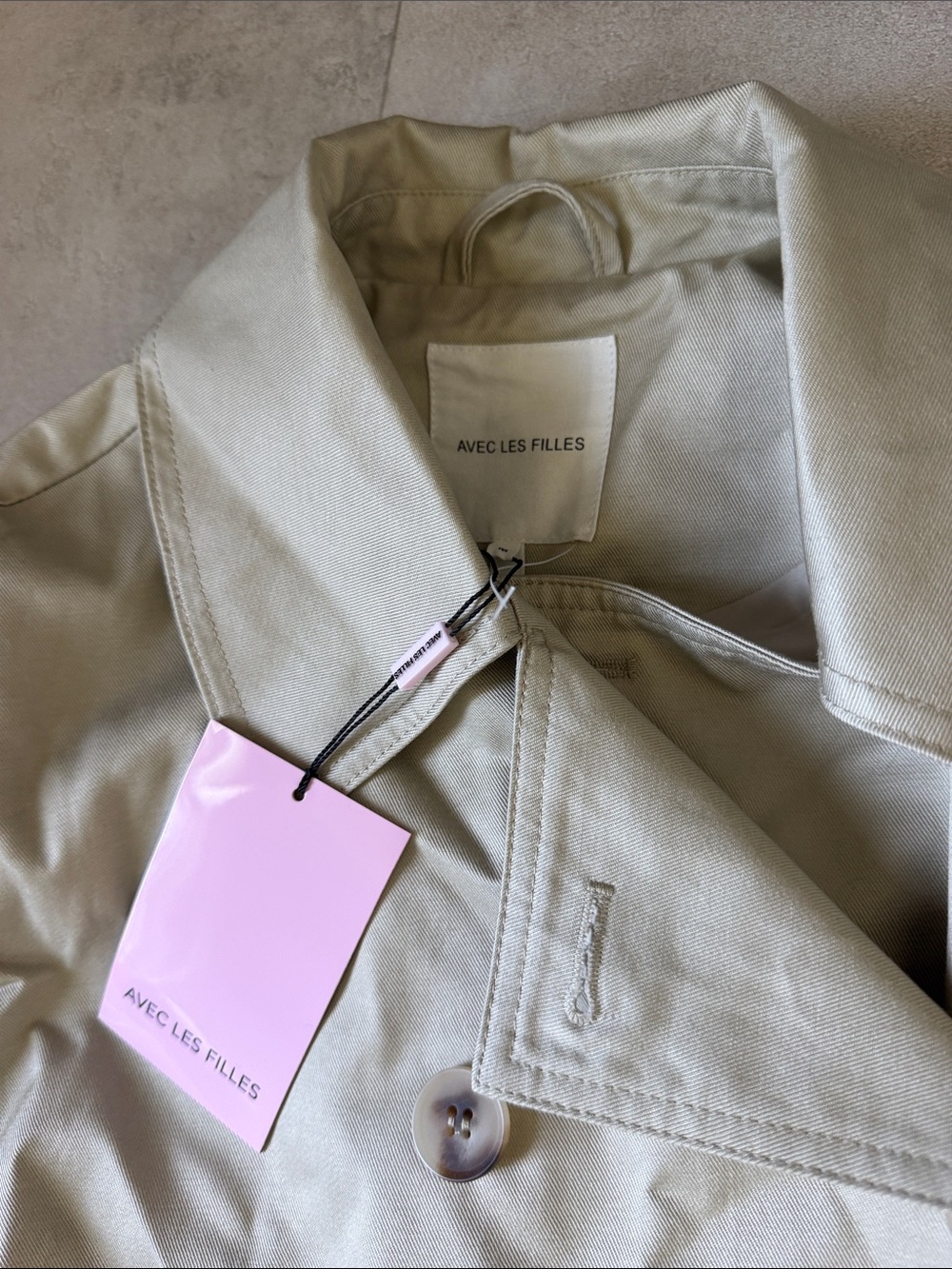 Double-Breasted Short Trench Jacket - Beige - Picture 2 of 3